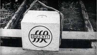 Первый камень, заложенный в основание завода Ducati
